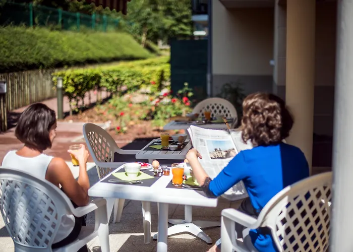 Zenitude Hôtel-Résidences L\'Orée du Parc