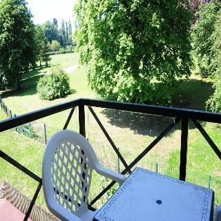Hotel Zenitude Hôtel-résidences L'orée Du Parc 3*