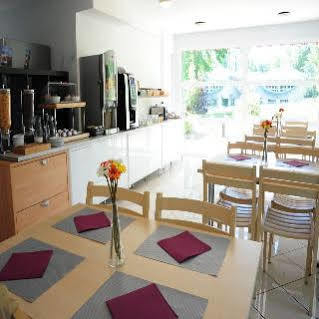Hotel Zenitude Hôtel-résidences L'orée Du Parc